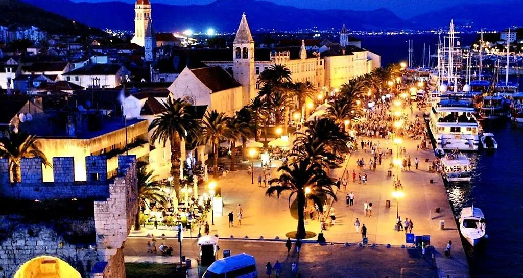 Apartment Carpe Diem Trogir 0*,